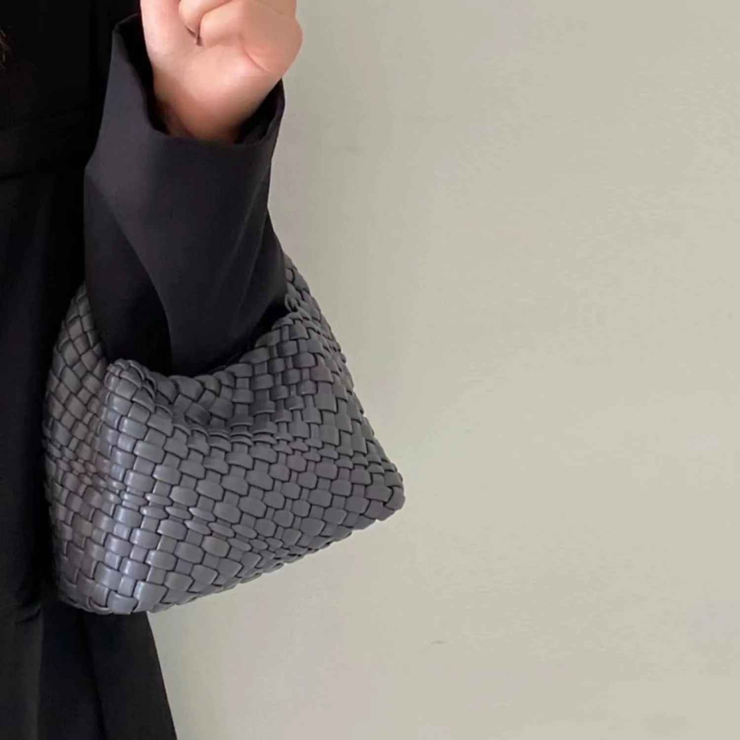 JINMANXUE Fashion Handbag for Women, Woven Tote Bucket Composite Bag, Knitting Chain Crossbody Shoulder Purse
